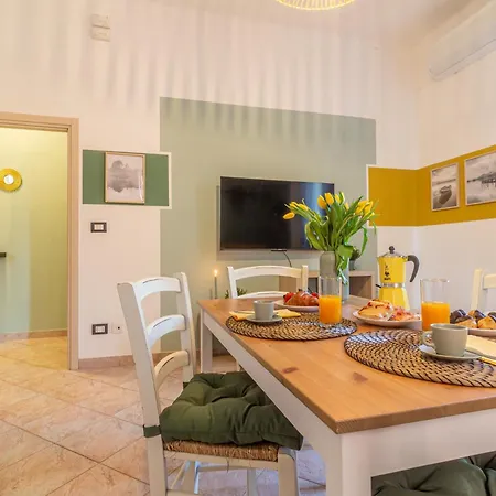 Apartment 2 Steps Away From With Private Parking Bologna