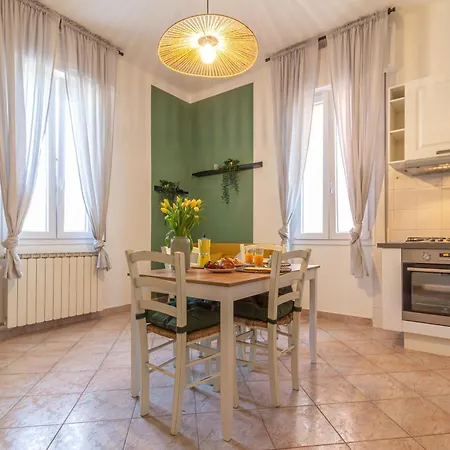 2 Steps Away From With Private Parking Apartment